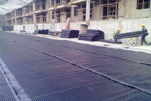 排水板的正确铺设方法 第2张