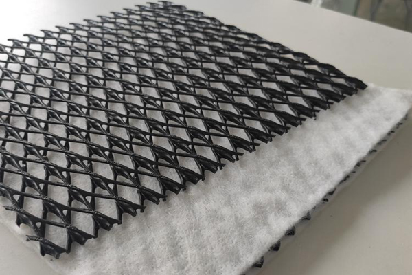 复合排水网由哪些组件构成 第2张